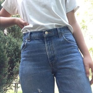 Vintage high waisted jeans